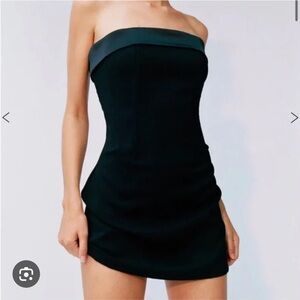 With Jean corset dress. Size small. Worn once. Great condition!